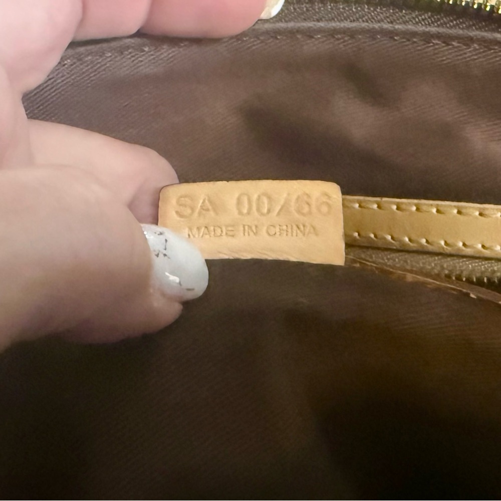 Celine Brown and Tan Handbag - Picture 14 of 15
